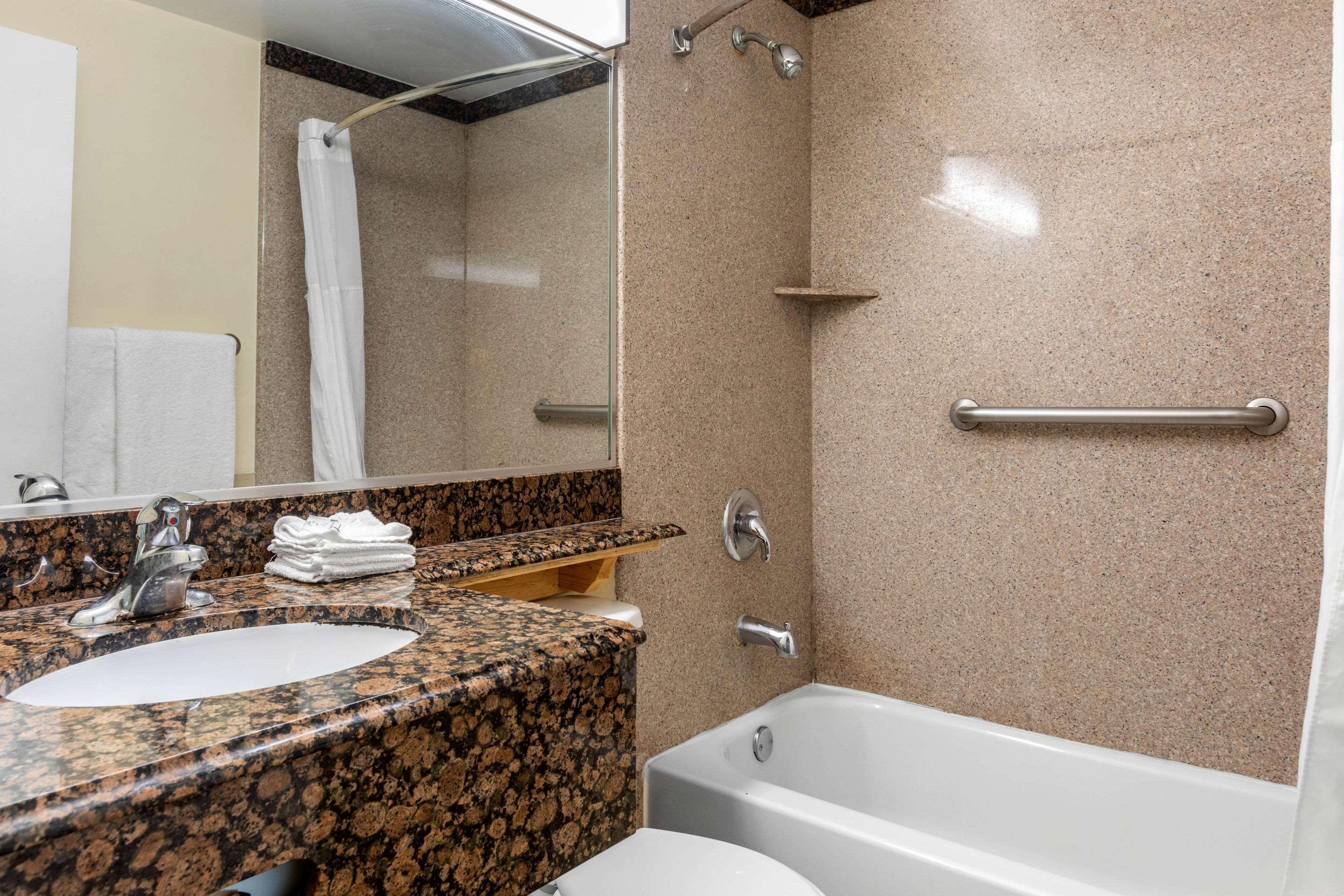 Quality Inn Lomita-Los Angeles South Bay Eksteriør billede